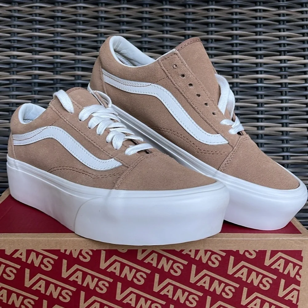Vans WMNS Old Skool Stacked Soft Suede) Burro/True White VN0A7Q5MB69 Platforms